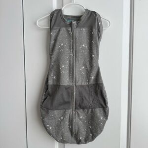 Happiest Baby Sleepea Swaddle - Graphite Stars - Medium